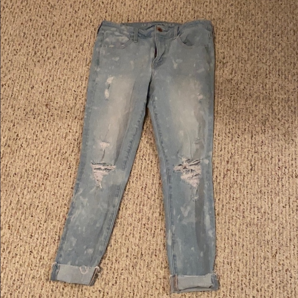 American Eagle Light Wash Ripped Jeans